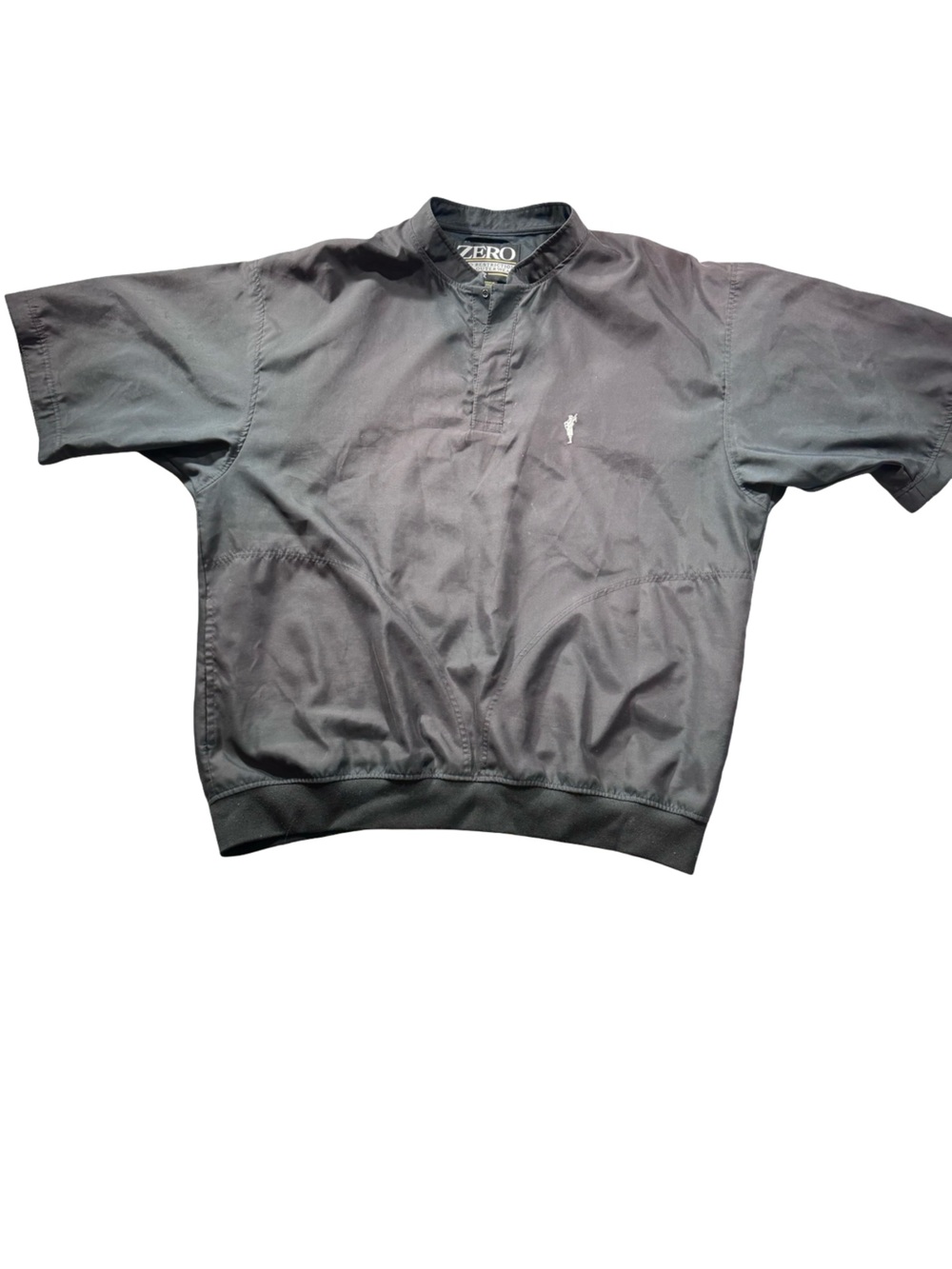 Zero Short-Sleeve Pullover Shirt in Dark Gray